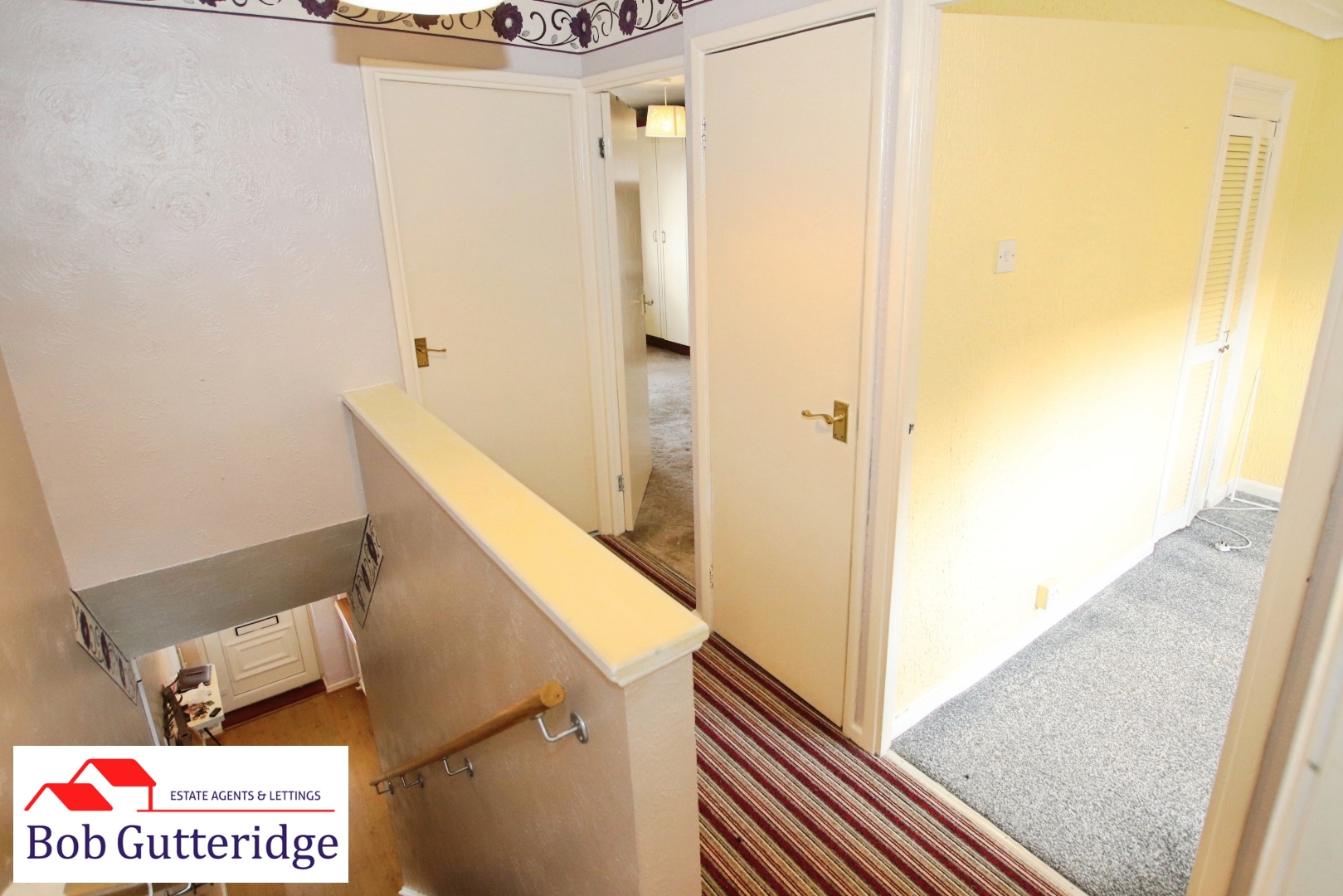 FIRST FLOOR LANDING